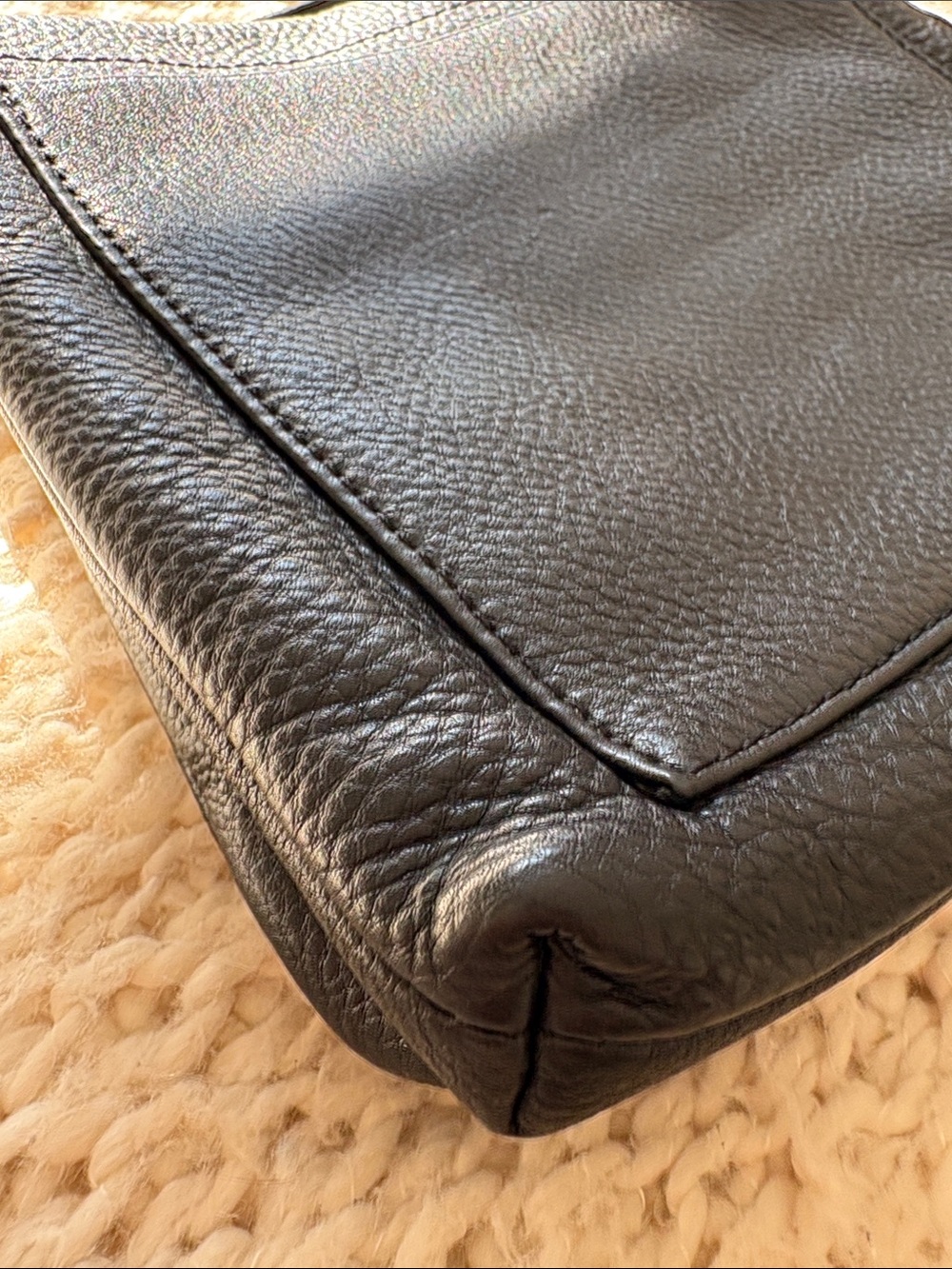 Hammitt Duke black Leather Shoulder Bag with Gold Stud Accents.. like new - Picture 3 of 11